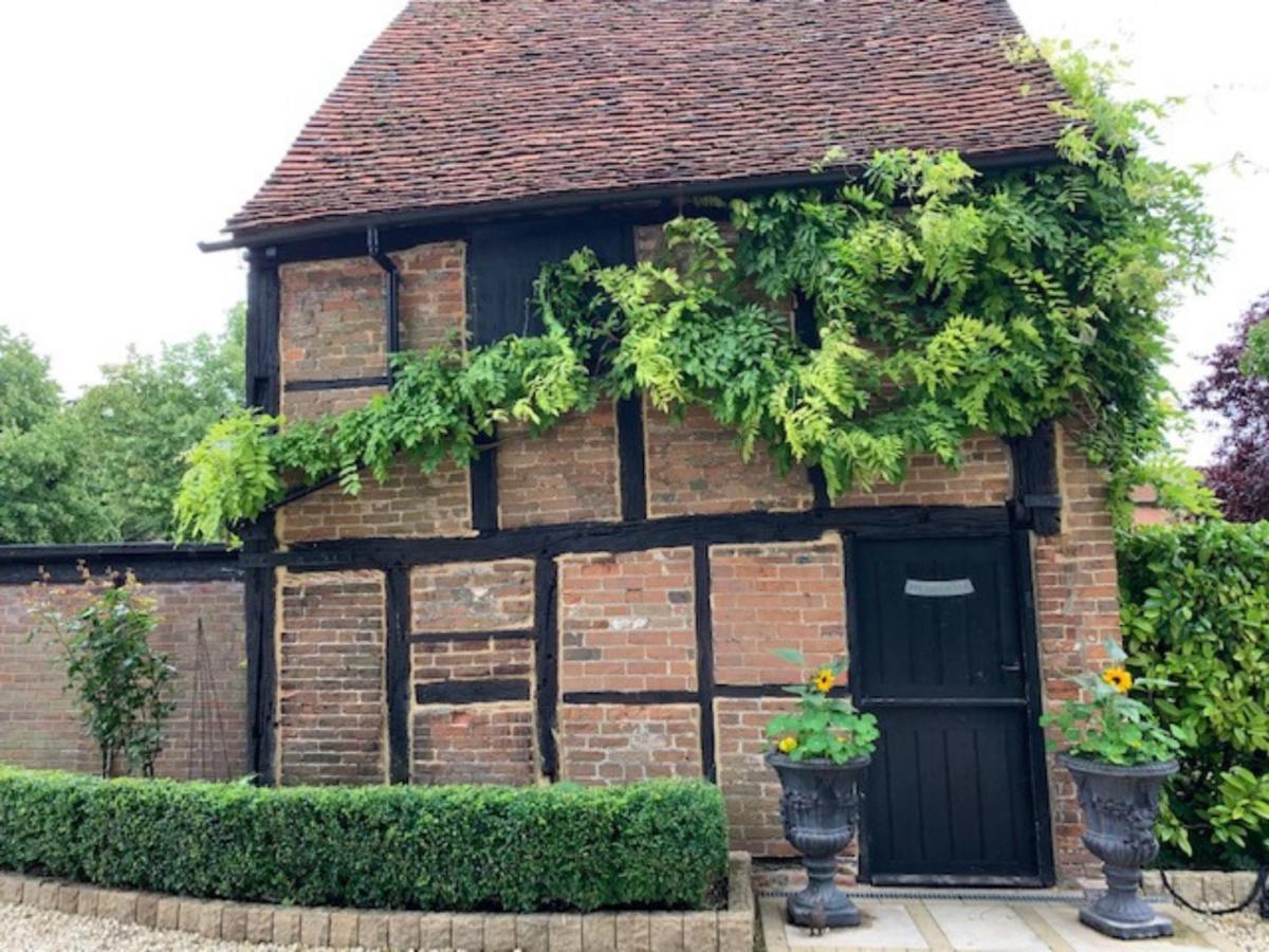 The Malt House Hotel Aylesbury  Ngoại thất bức ảnh